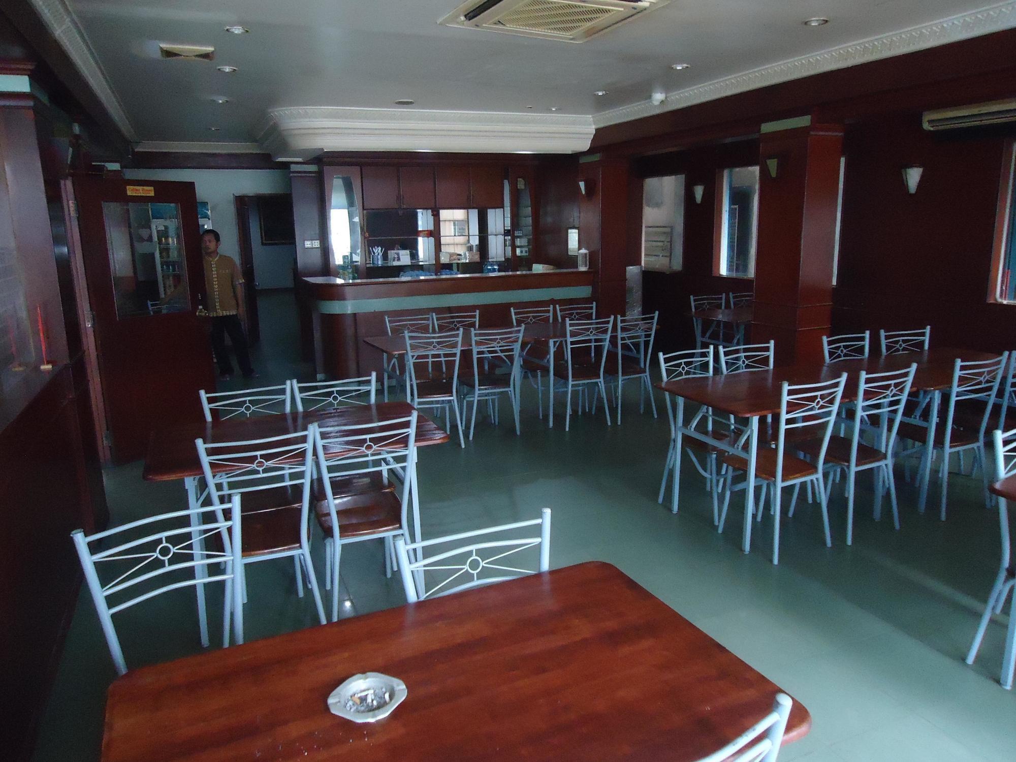 格罗日斯酒店 Batam 外观 照片